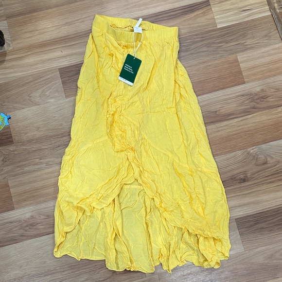 HALARA Dresses & Skirts - Yellow Women's Hi Low Flowy Skirt